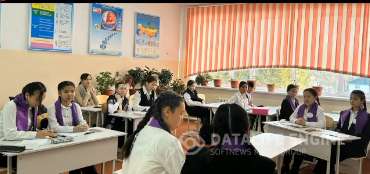 Екіаша орта мектебінің  "Жасанды интеллект дос па, дұшпан ба?" дебат ойыны